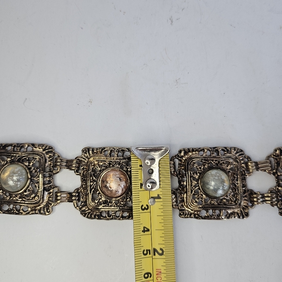 Vintage Chunky Cabochon Filigree Wide Panel Bracelet Gold Tone Unmarked Ornate - Picture 8 of 8
